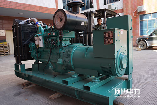 柴油发电机组维护时添加加水箱宝是什么？