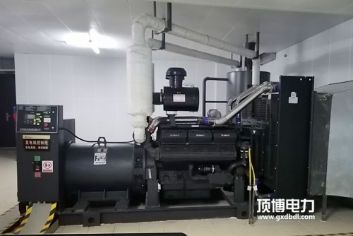柴油发电机组使用寿命是多少年？最多能运行长时间呢