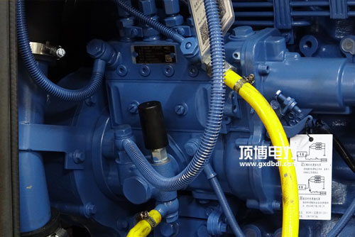 顶博云监控系统实时监测柴油发电机组设备,防止意外?；?/></p><p><br/></p><p style=