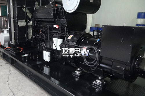 祝贺顶博电力与老客户柳州市硕特机电商行再度携手250KW上海嘉柴发电机组！