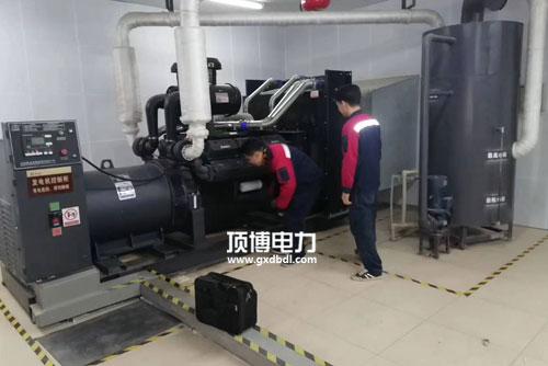 扶绥县港华污水处理有限公司300KW上柴发电机配上?？破? style=